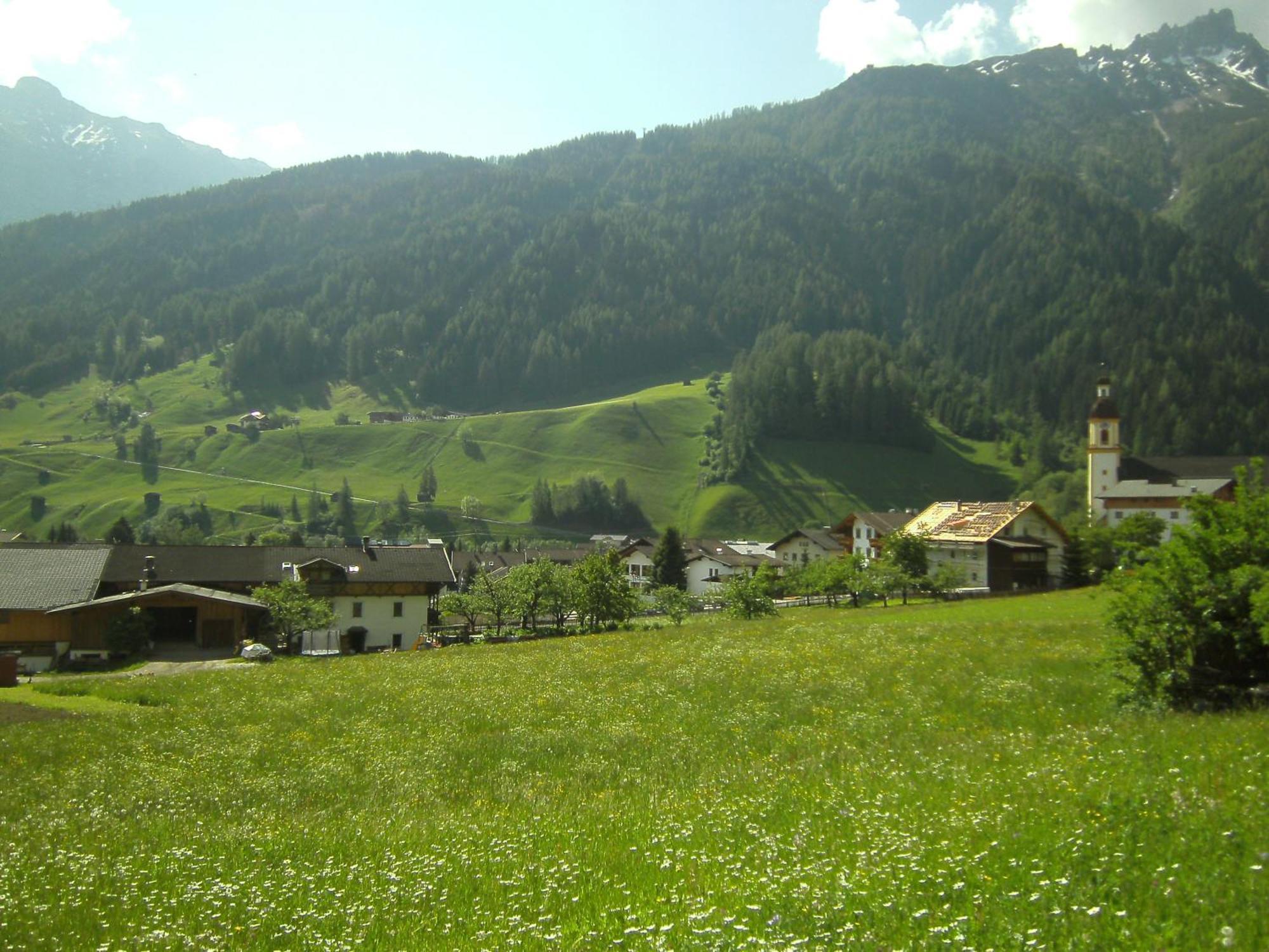 Ferienwohnung Mondial Neustift im Stubaital Exterior photo